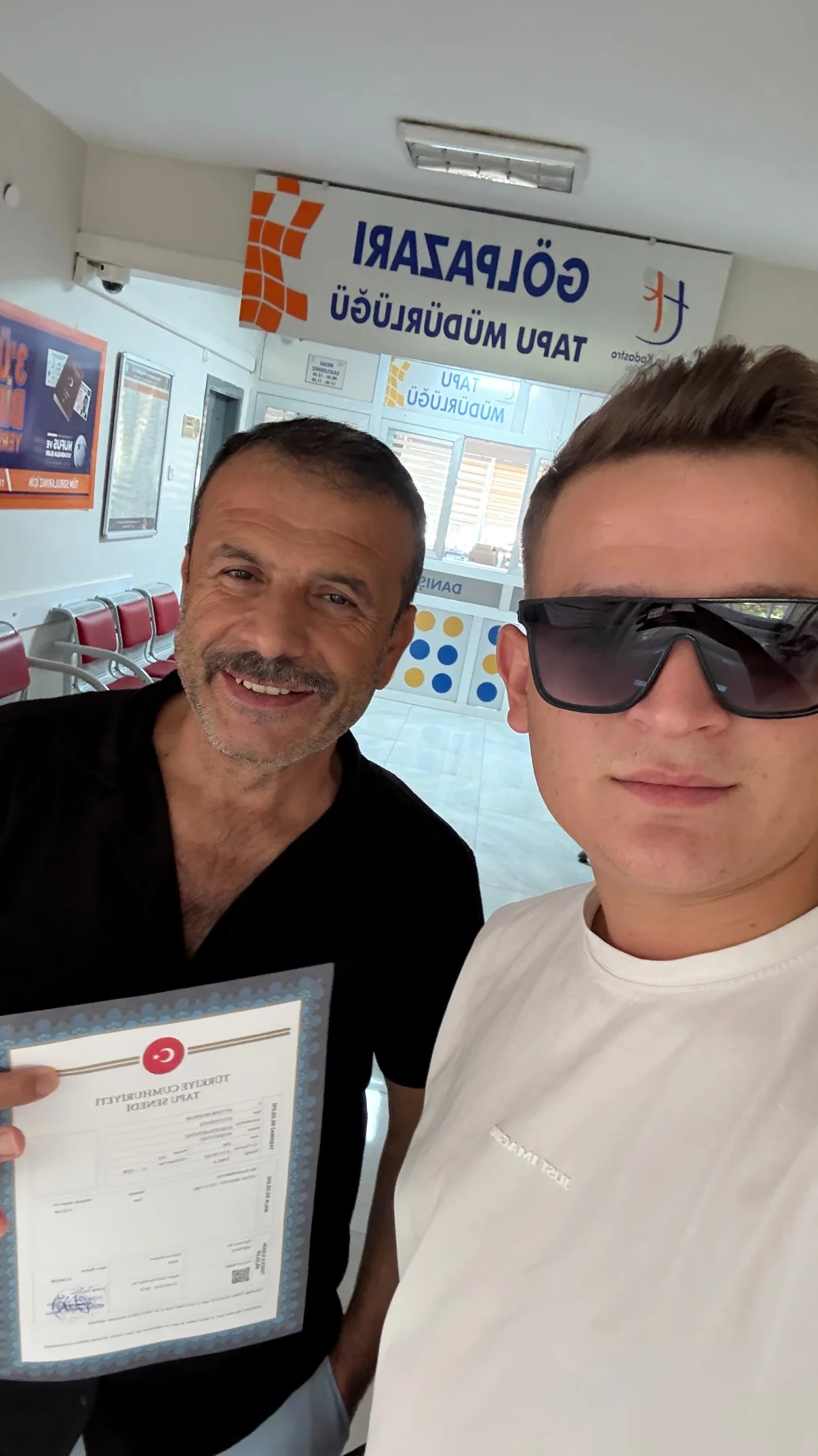 Tapu teslim anı