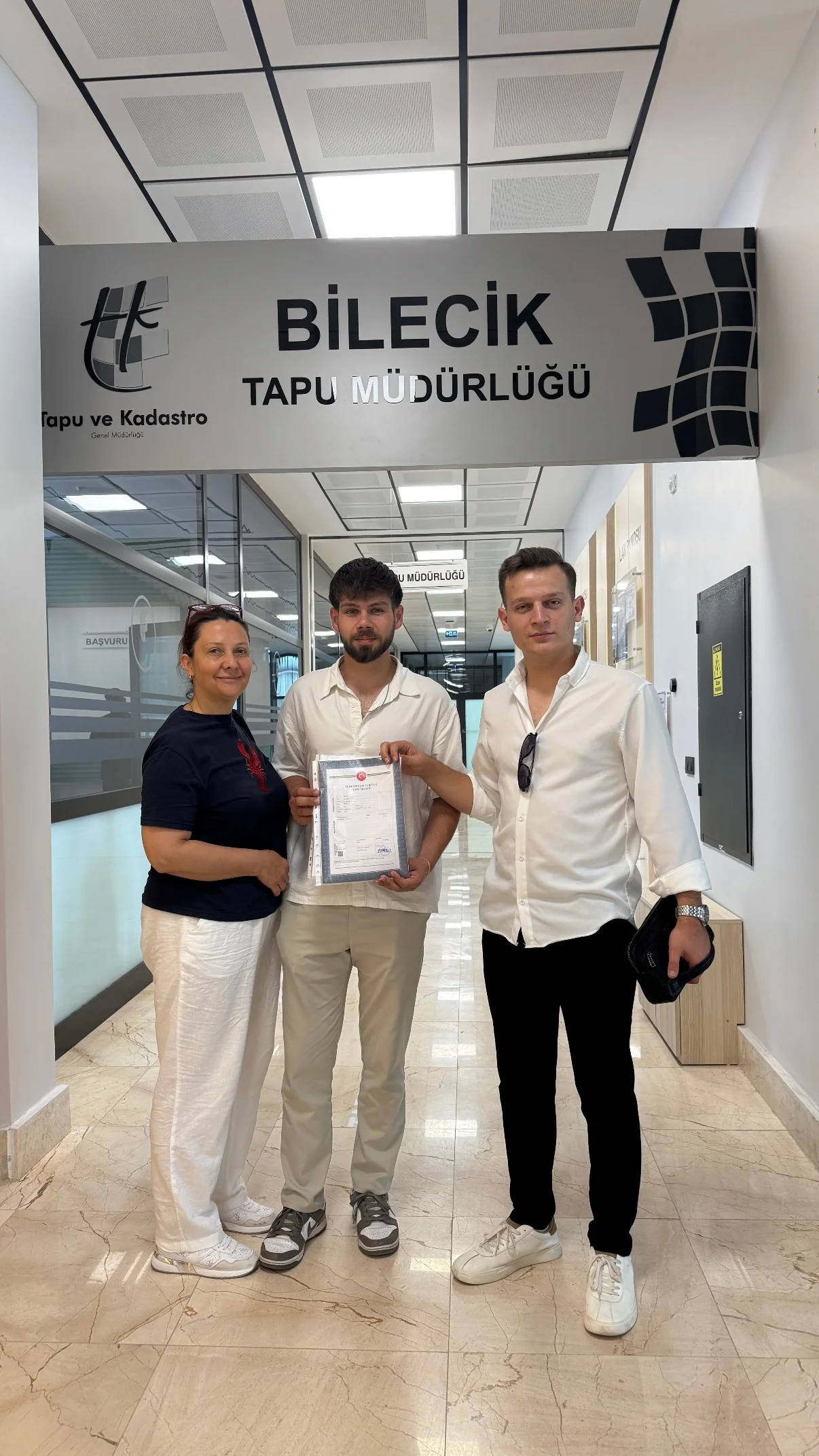 Tapu teslim anı